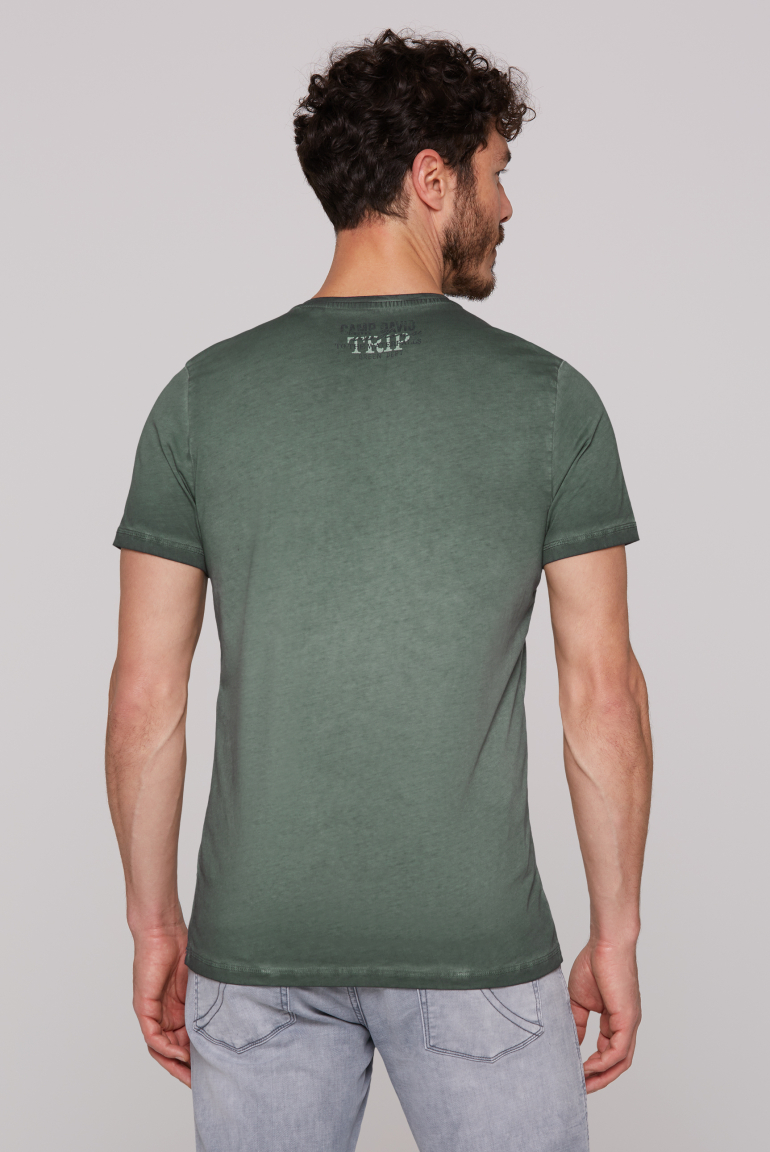 T-Shirt mit Label Prints im Used Look
