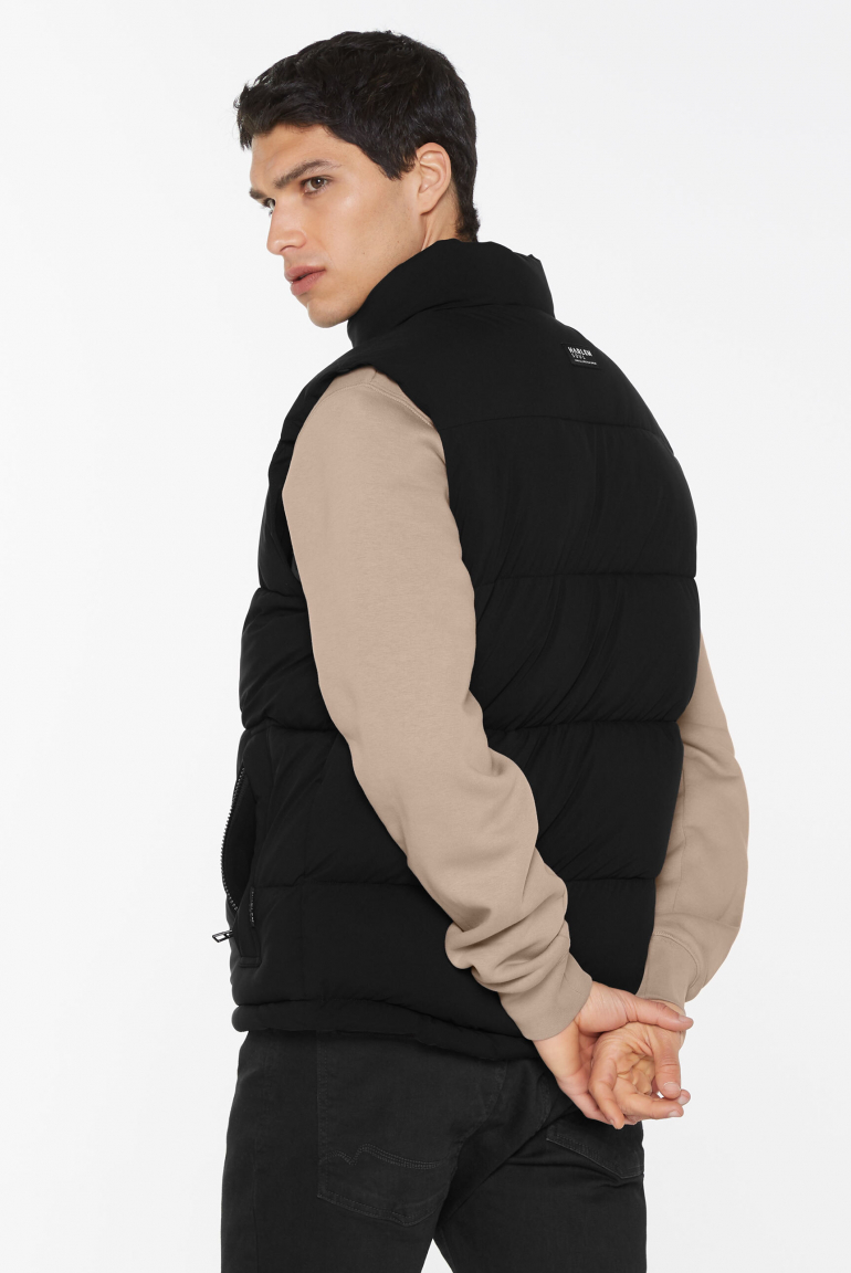 WA-LLY Puffer Vest