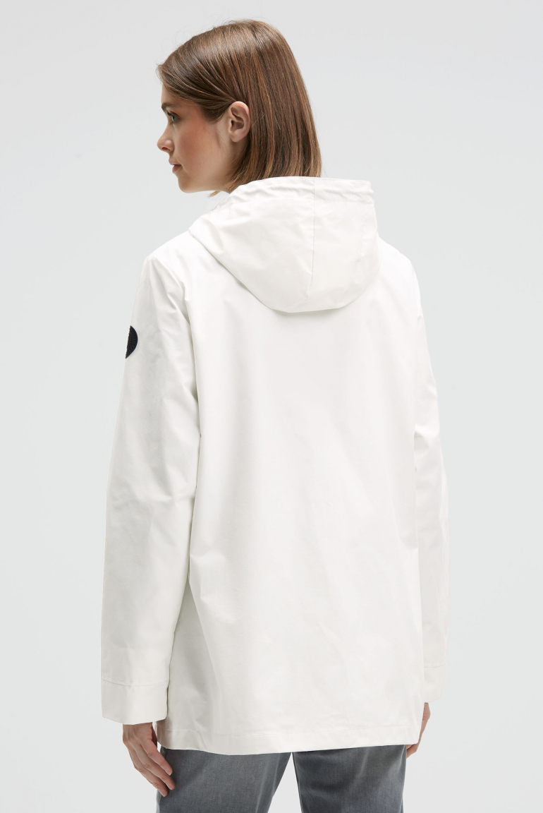 Wind- und Wetterjacke mit Kapuze