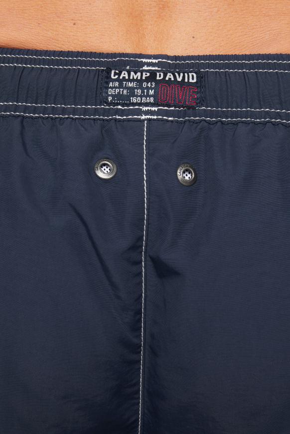 Badeshorts mit Logo Print