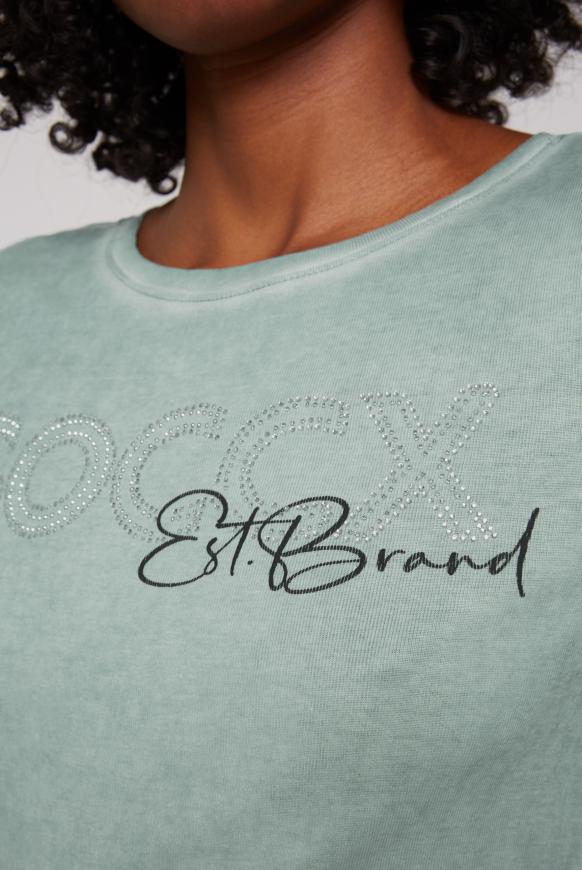 Basic T-Shirt mit Logo Artwork