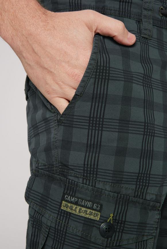 Cargo Shorts mit Karomuster