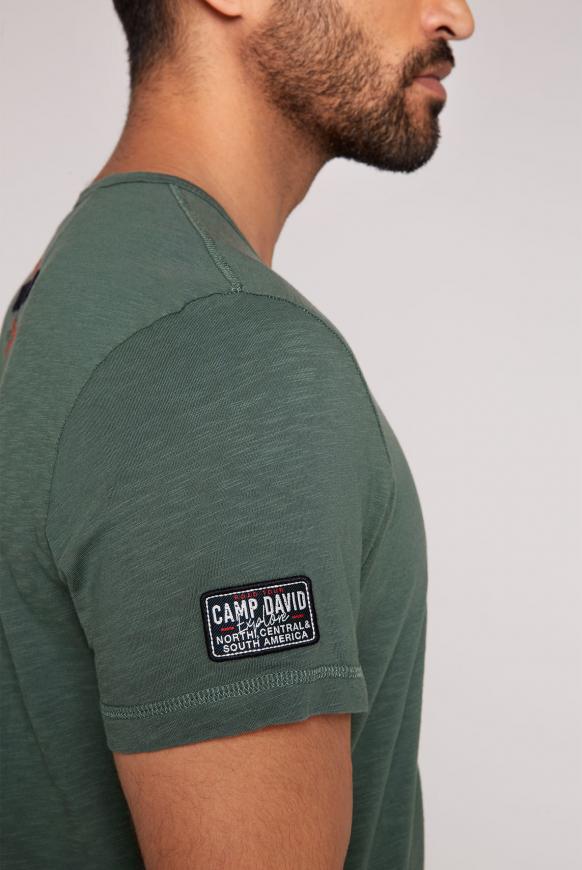 green CAMP & Henley-T-Shirt Artworks grey DAVID | SOCCX mit