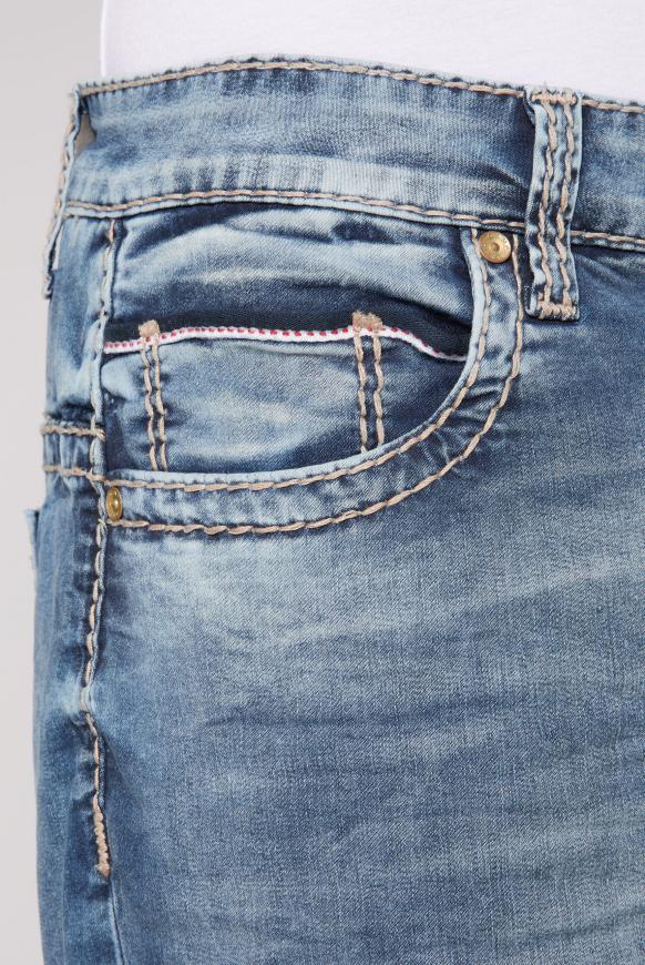 Jeans CO:NO mit dicken Steppnähten