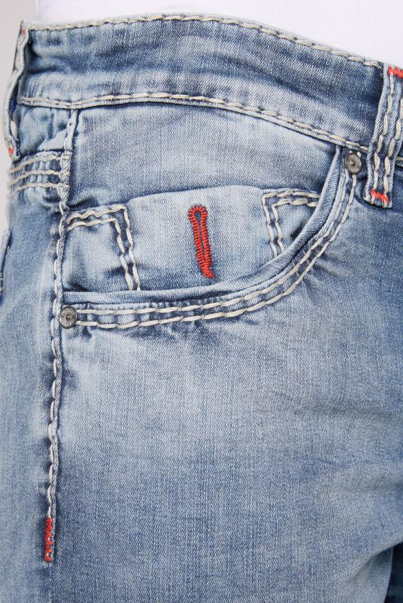 Jeans RO:BI mit Used-Effekten