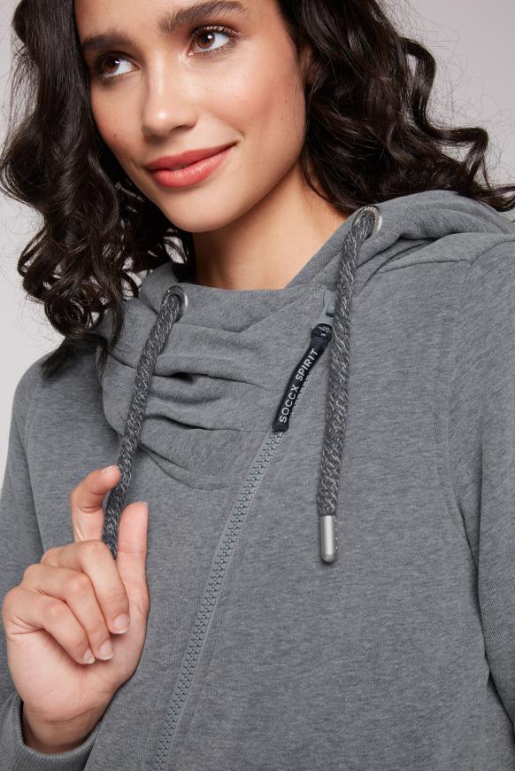 Kapuzensweatjacke mit diagonalem Reißverschluss