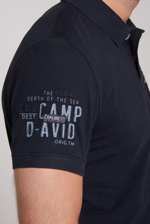 CAMP DAVID & SOCCX | Kurzarmpolo aus Pikee mit Artworks blue navy | Poloshirts