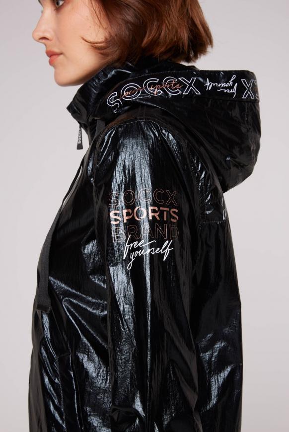 Metallic-Blouson mit Kapuze und Logo Prints