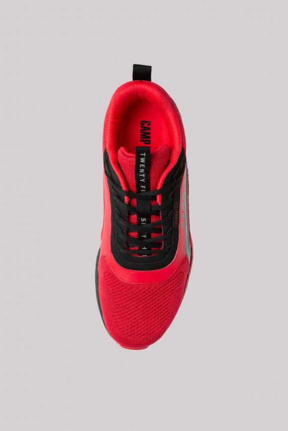 Premium Sneaker im Materialmix