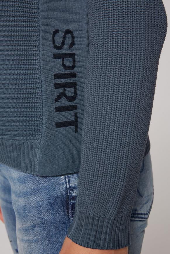 Rollkragenpullover mit Intarsien-Strick
