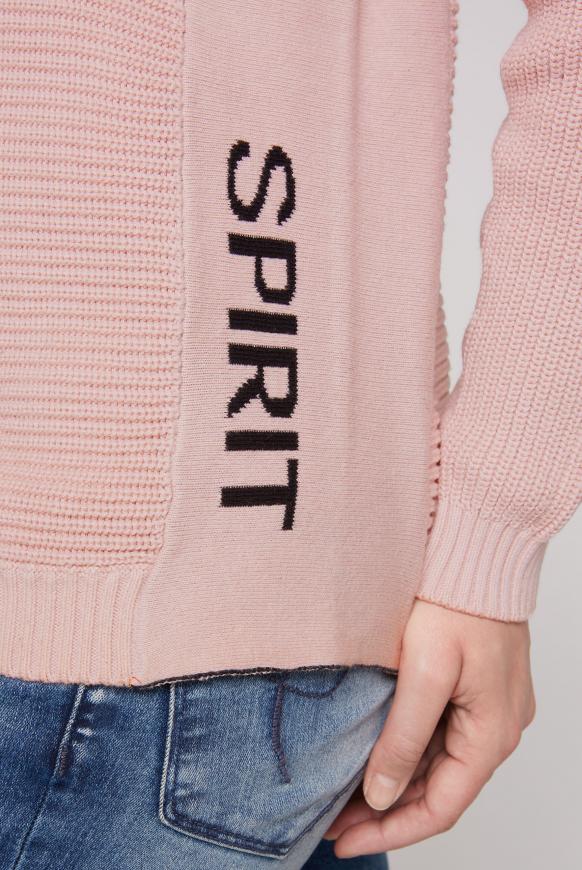 Rollkragenpullover mit Intarsien-Strick