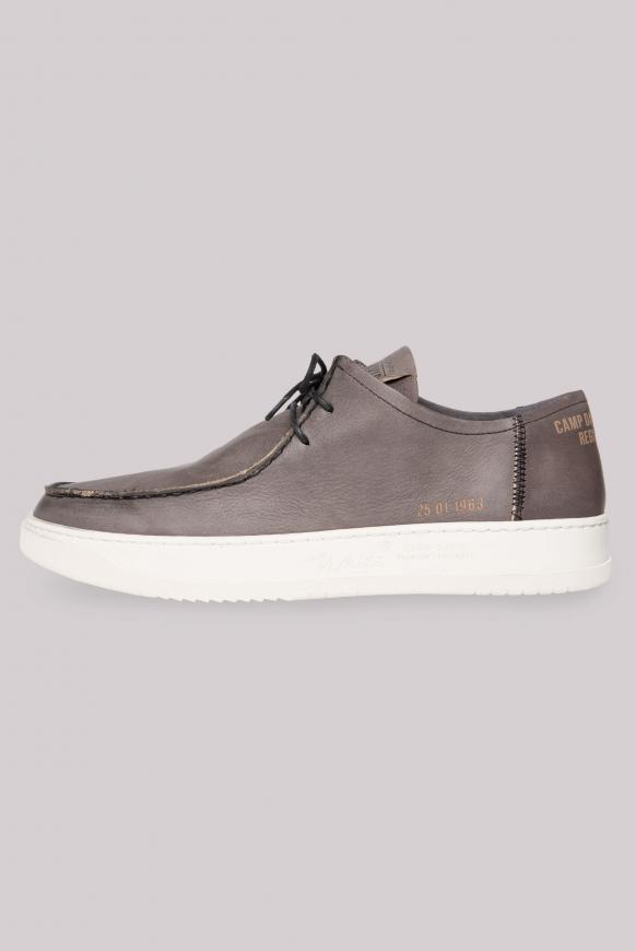 Schnür-Schuh aus Leder im Mokassin-Stil