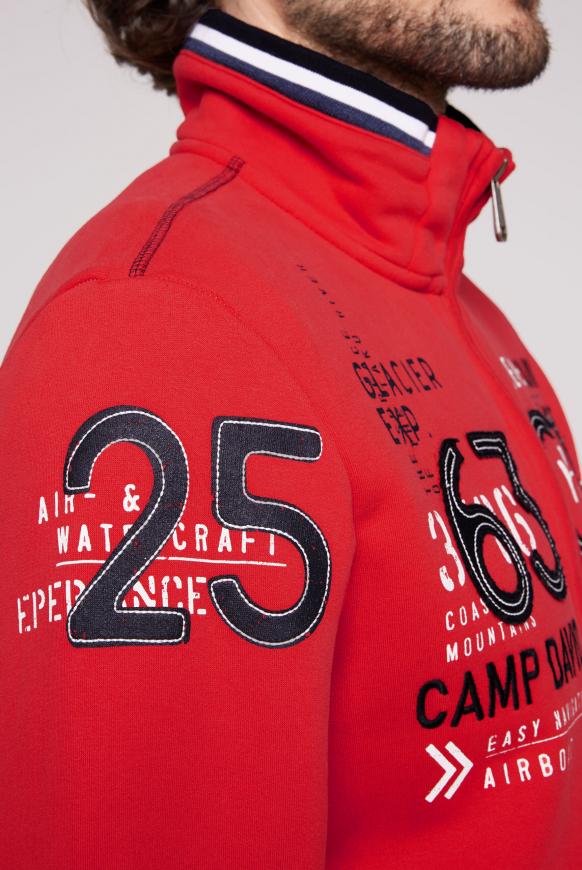 Sweatshirtjacke mit Label-Applikationen