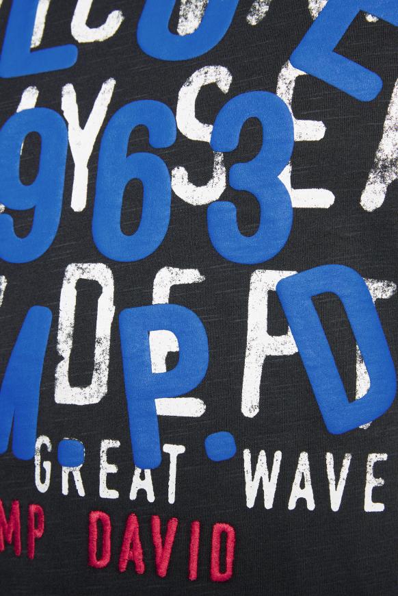 T-Shirt mit Label Print