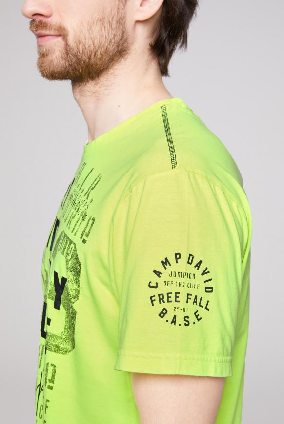 T-Shirt mit Tapes und Artwork