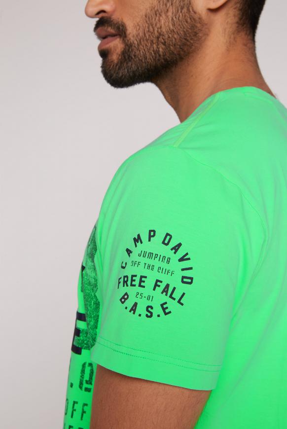 T-Shirt mit Tapes und Artwork