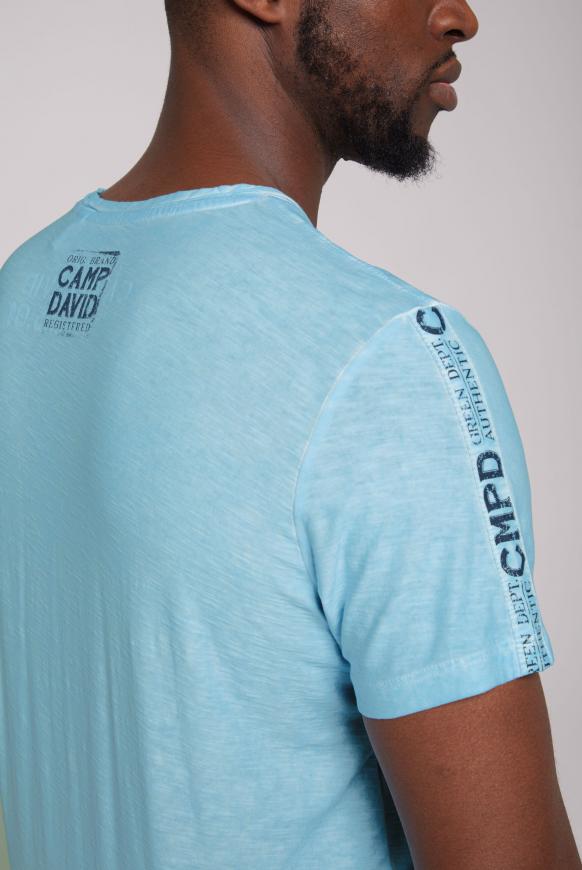 T-Shirt mit V-Neck und Schultertape