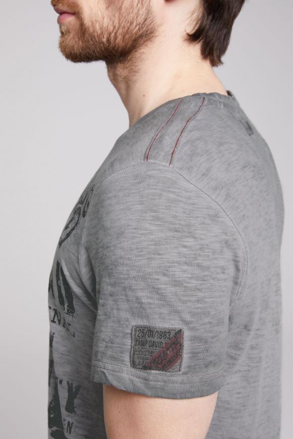 T-Shirt Oil Dyed mit Vintage Print