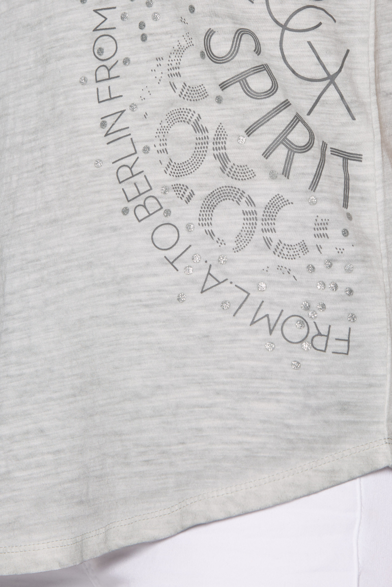 Ärmelloses Shirt mit V-Ausschnitt und Artwork