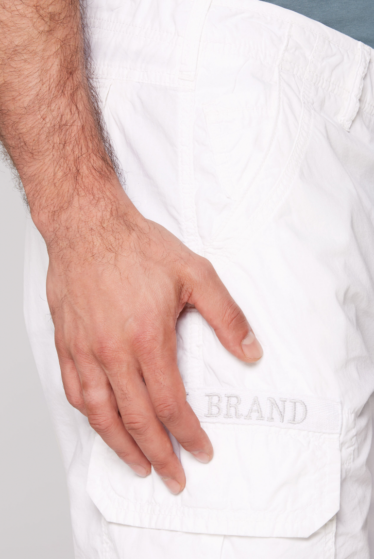 Cargo Shorts mit Logo-Tapes
