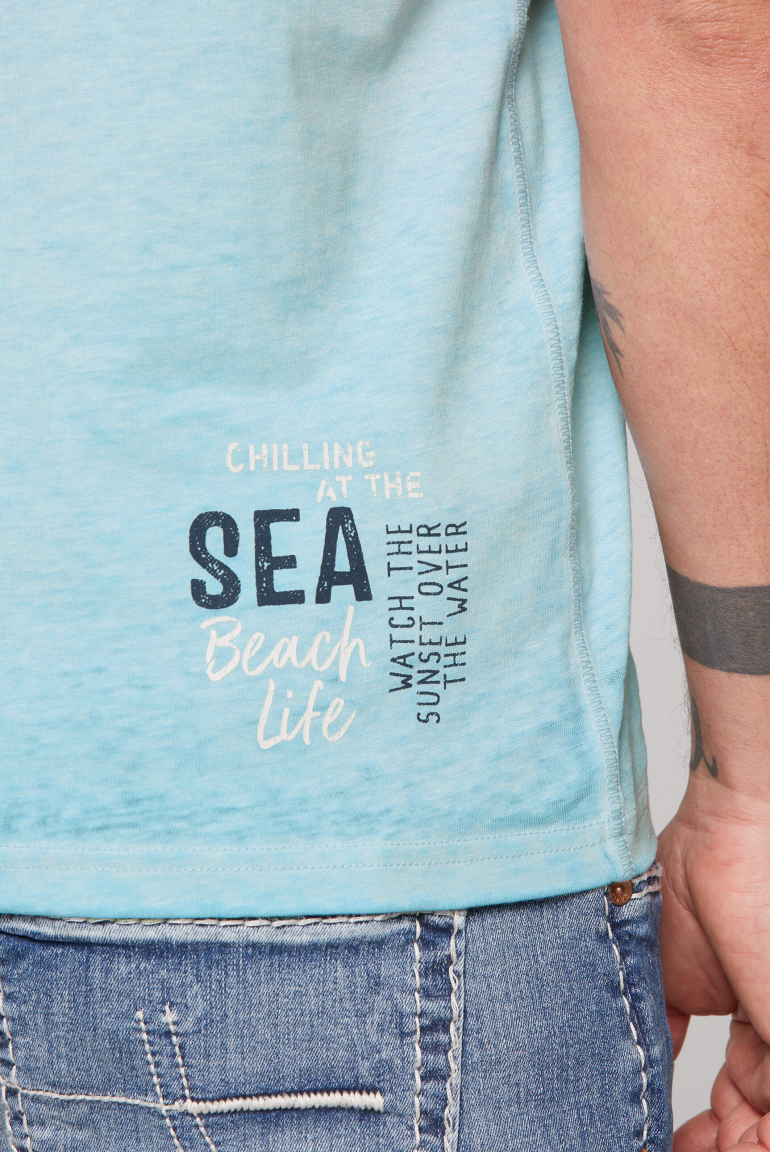 Henley-Shirt mit Ausbrenner-Effekten und Artworks