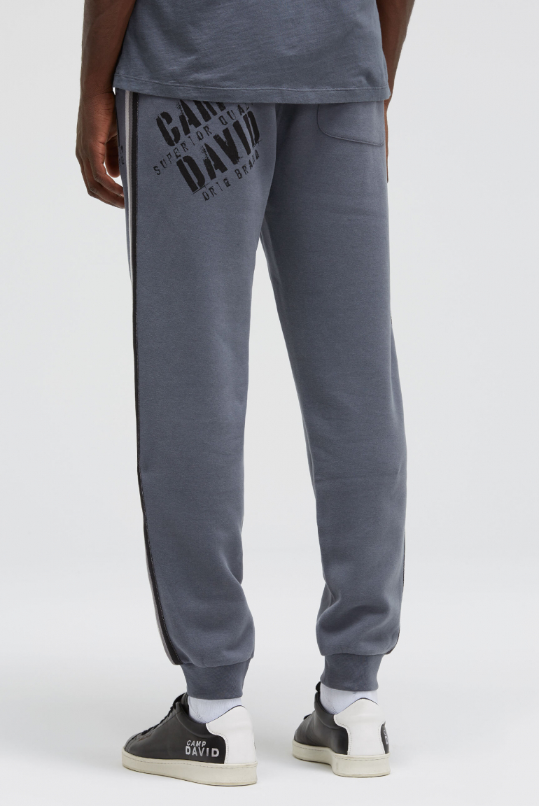 Jogginghose mit Seitentapes und Logo Prints