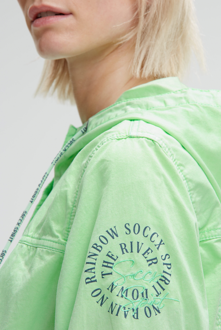 Kurzjacke mit Kapuze und Kordelzug im Saum