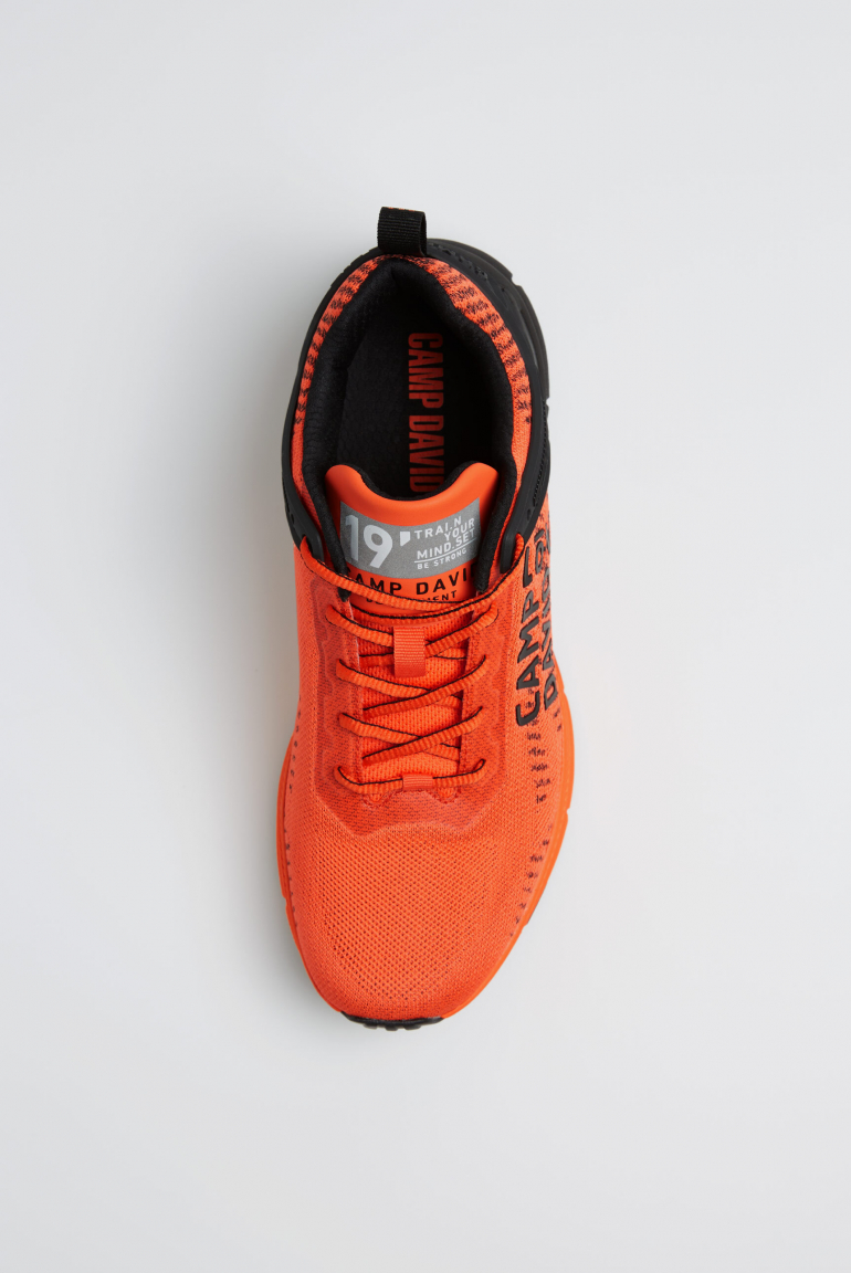 Leichter Sneaker im Knit-Design mit Logo Artwork