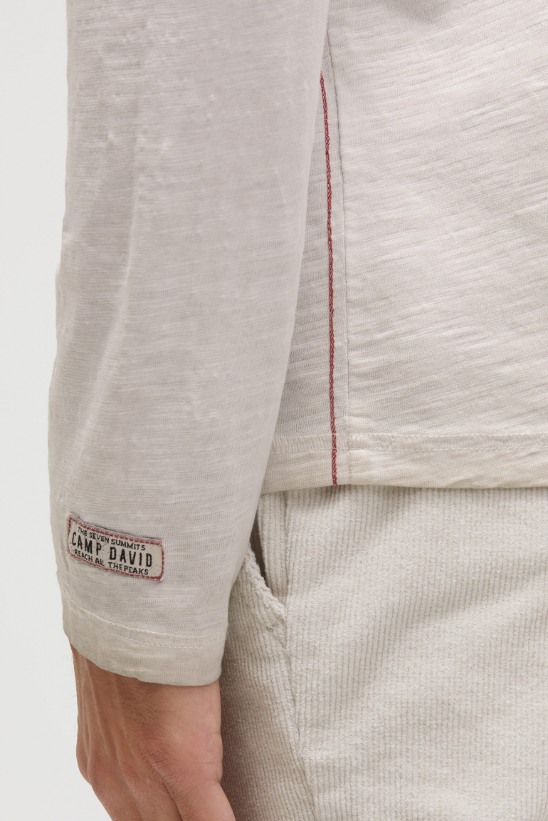 Longsleeve mit V-Neck und Photoprint