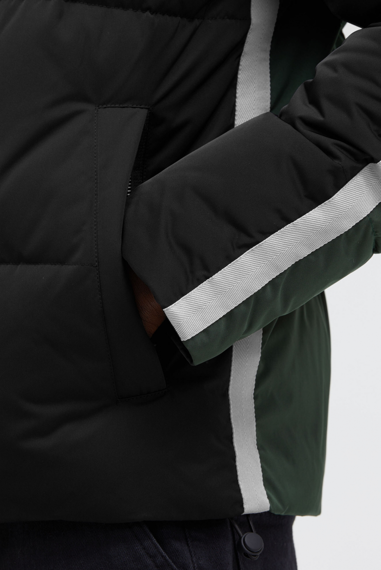 Steppjacke mit Colour-Blocking und Kapuze