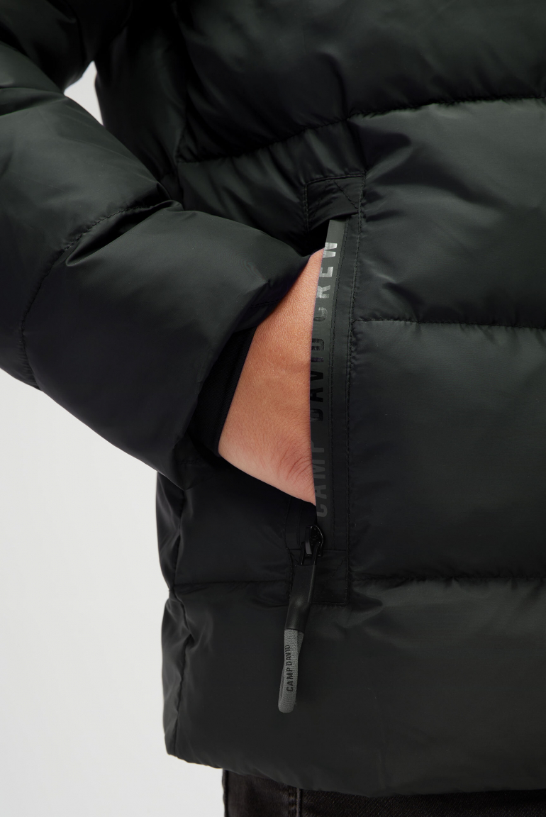 Steppjacke mit Dip-Dye-Effekt und Logo Prints