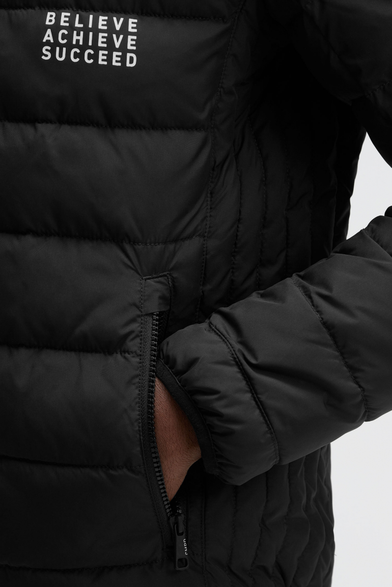 Steppjacke mit Kapuze und Vinyl Print