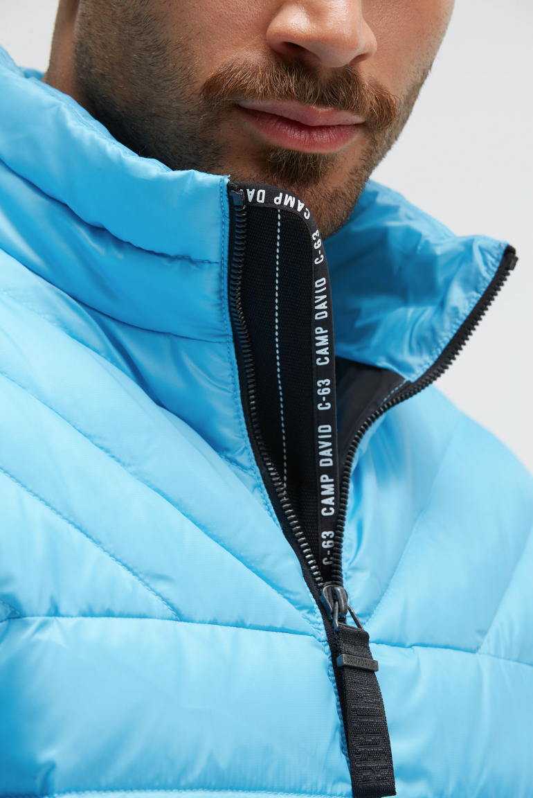 Steppjacke mit Logo Prints