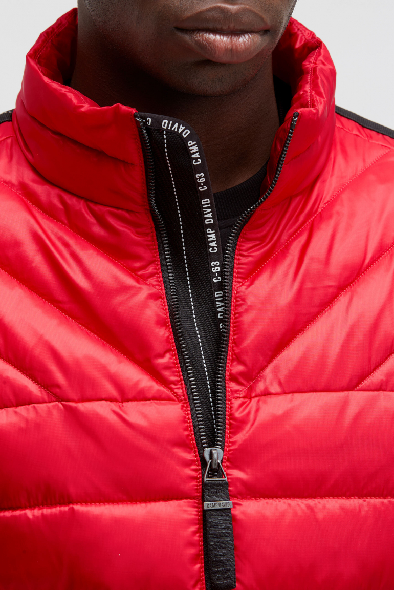 Steppjacke mit Logo Prints