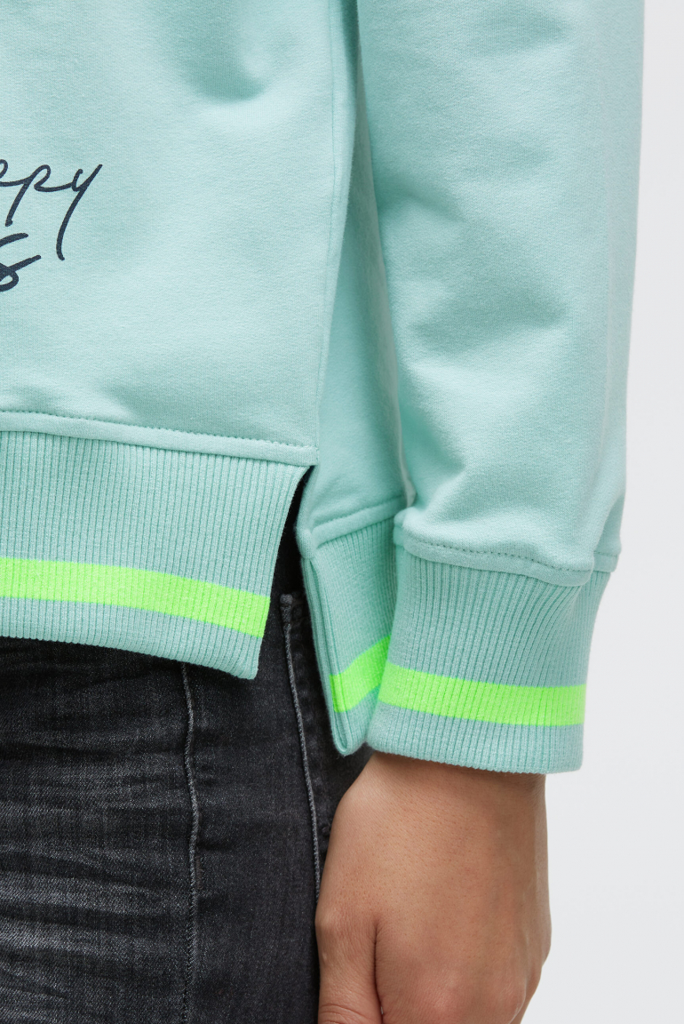 Sweatshirt mit V-Ausschnitt und Wording Print