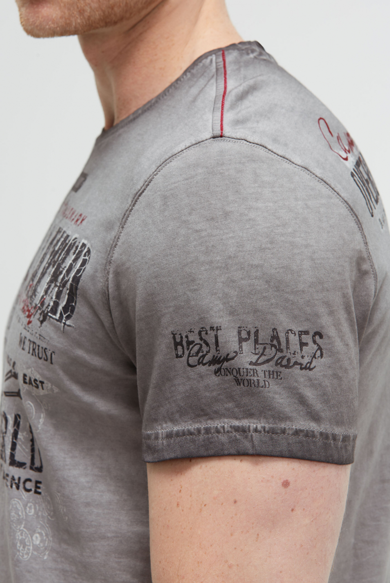 T-Shirt im Used Look mit Crack Prints