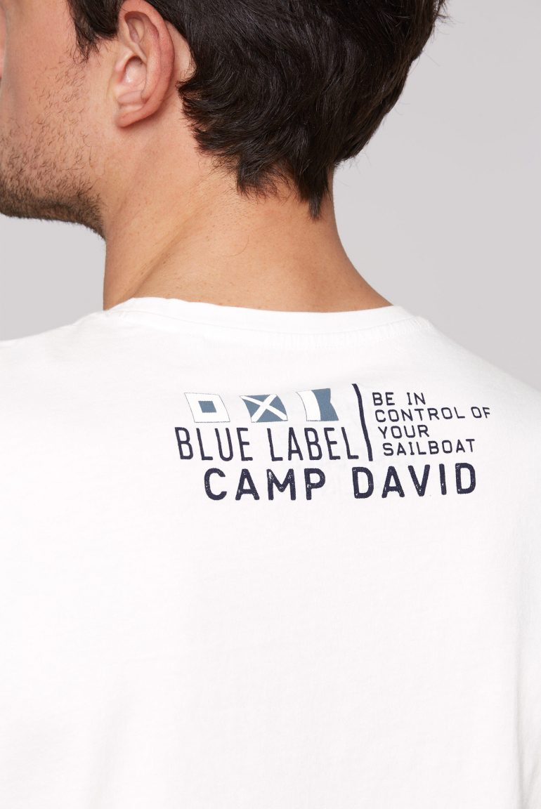 T-Shirt mit Label Prints