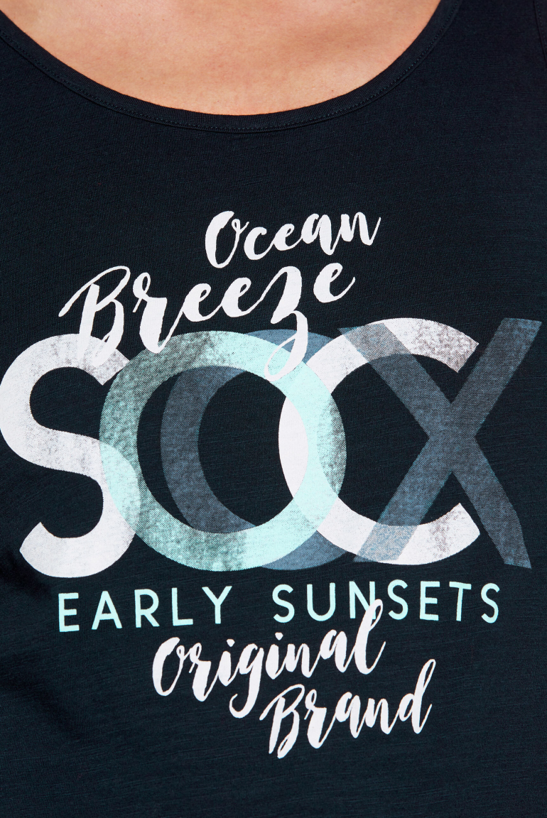 Tanktop mit Label Print