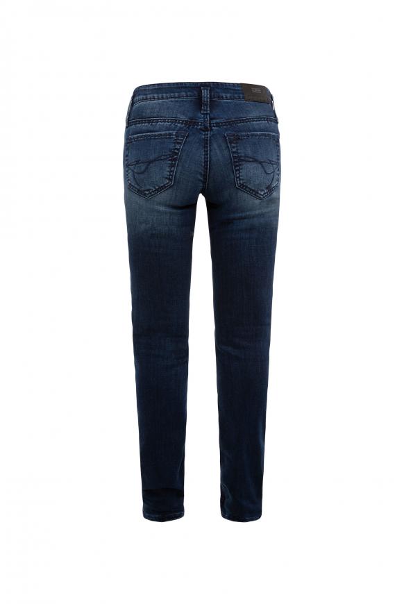 Destroyed Denim KA:RA mit dunkler Waschung