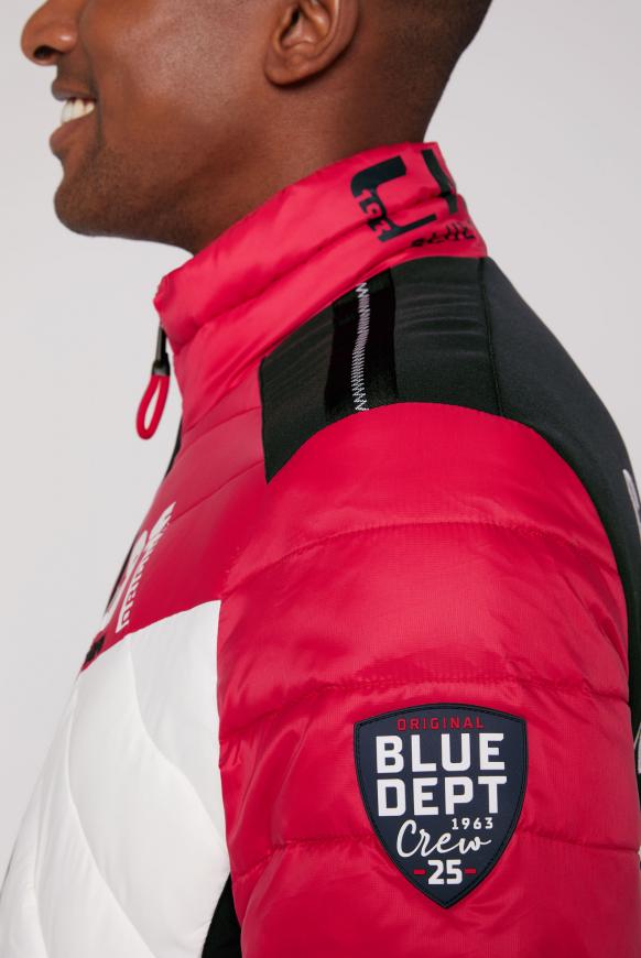 Jacke im Materialmix mit Colour-Design