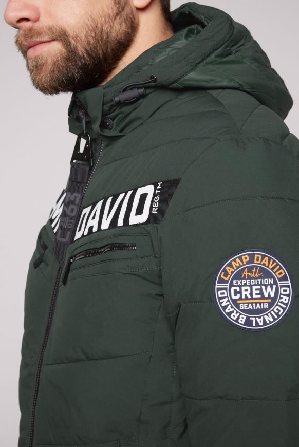 Jacke mit Kapuze und Logo-Design