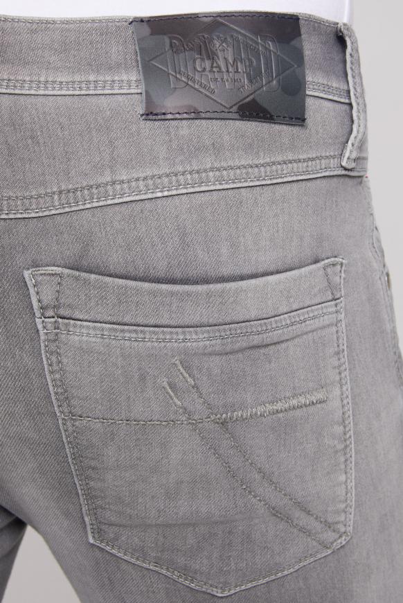 Jeans DA:VD mit Used-Optik