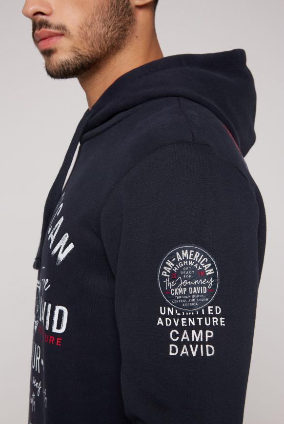 Kapuzensweatshirt mit plakativen Artworks