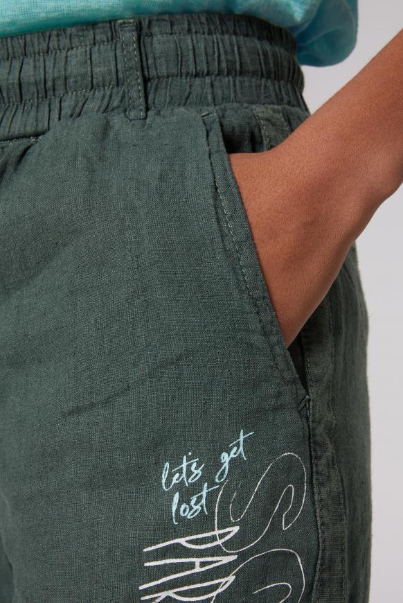 Leinenhose mit Seitentape und Label Print