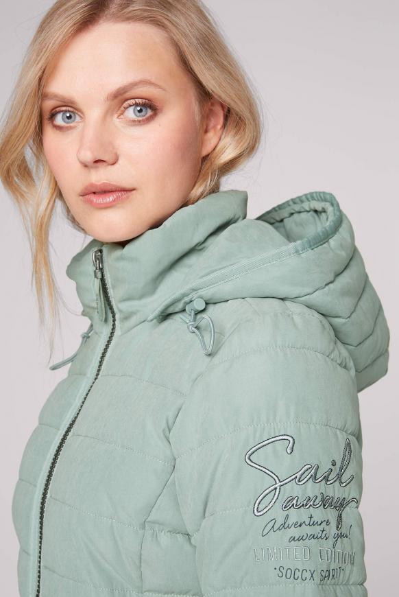 Shaped Parka mit abtrennbarer Kapuze