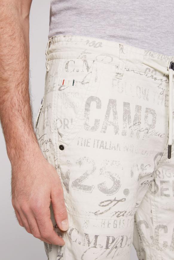Shorts mit All Over Print