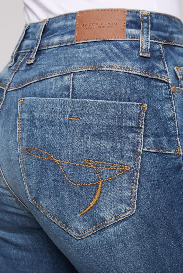 Slim Fit Jeans mit Push-Up-Effekt