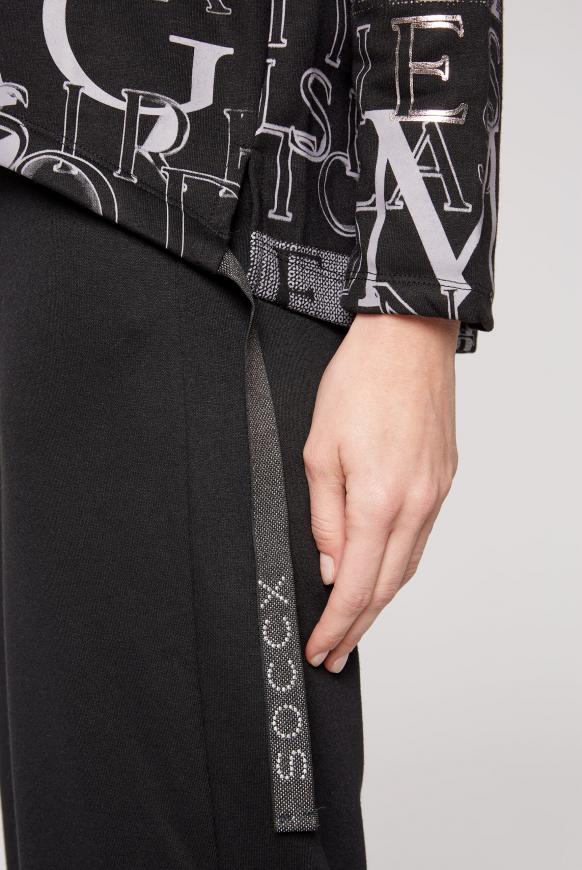 Sweatshirt mit Kragen und All Over Print