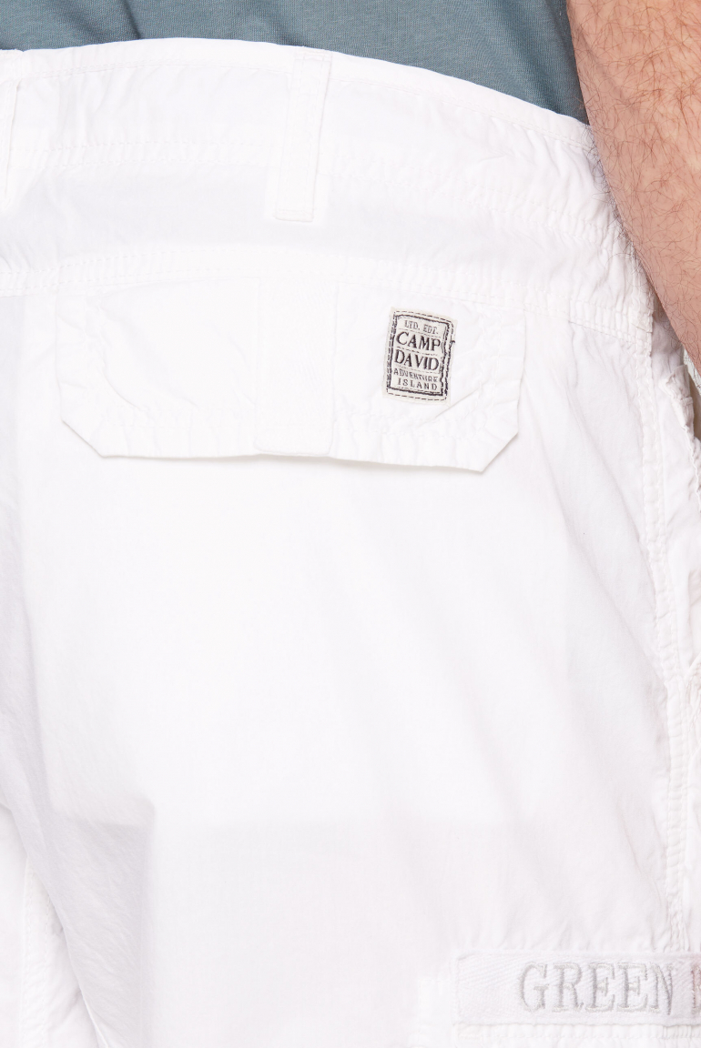 Cargo Shorts mit Logo-Tapes