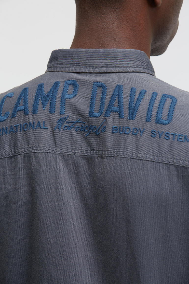 Cargohemd mit Rippstruktur und Logo-Stickereien